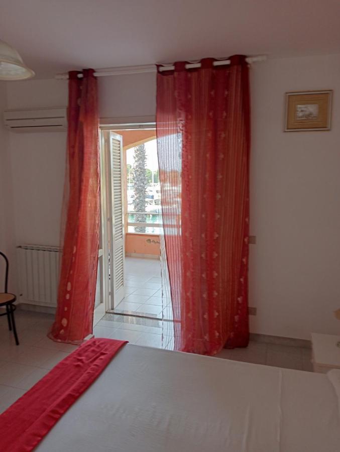 Trilocale "Alicudi" In Portorosa Vila Furnari Exterior foto