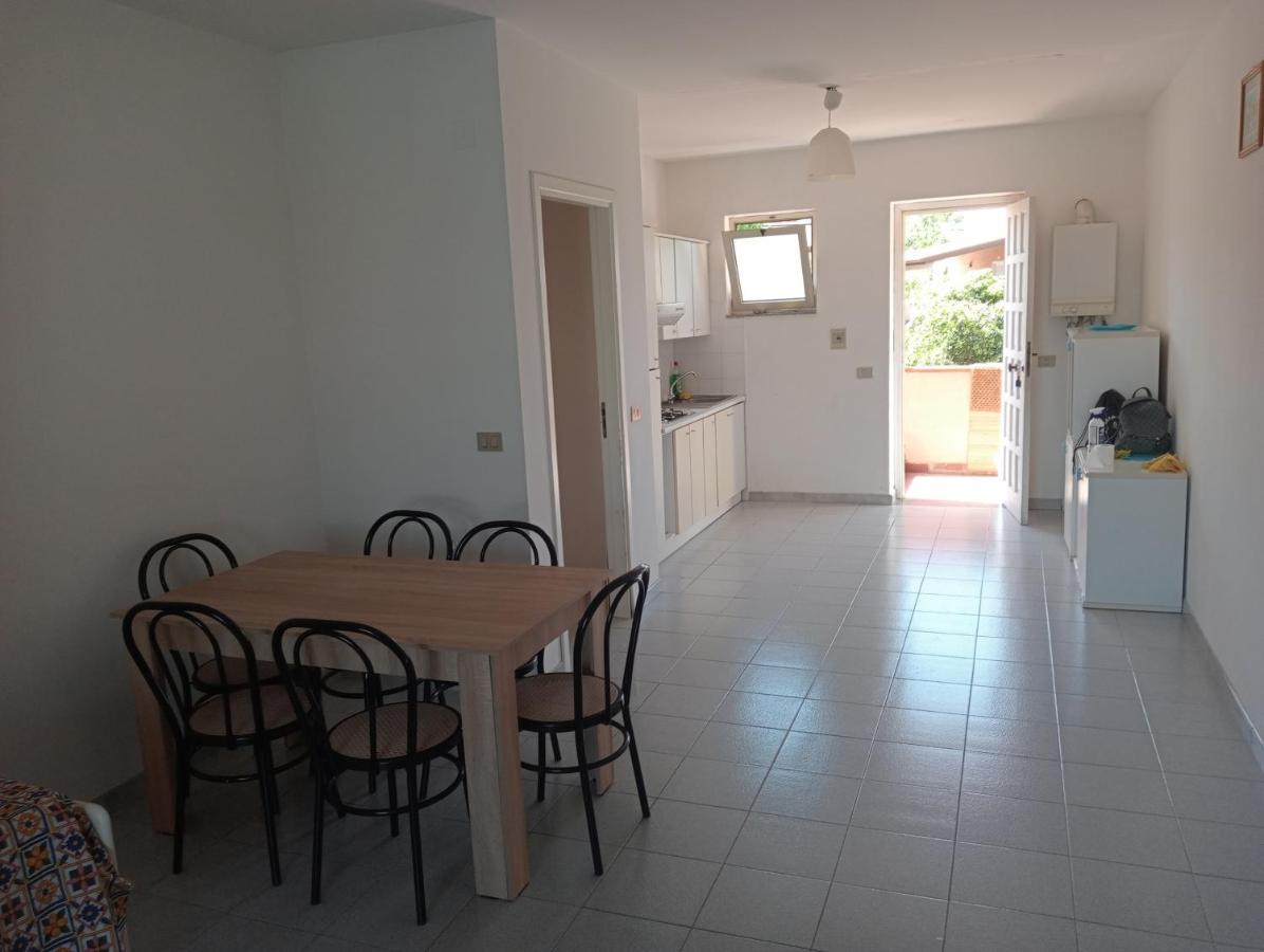 Trilocale "Alicudi" In Portorosa Vila Furnari Exterior foto